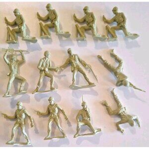 Vietnam Korea Soldier 12 Figures Plastic Army Vintage Lot 2" Beige Green Yellow
